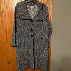 Black & white chevron pattern long cardigan
